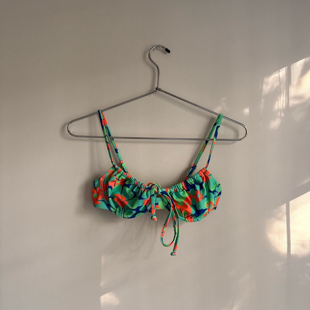 NWOT swim top